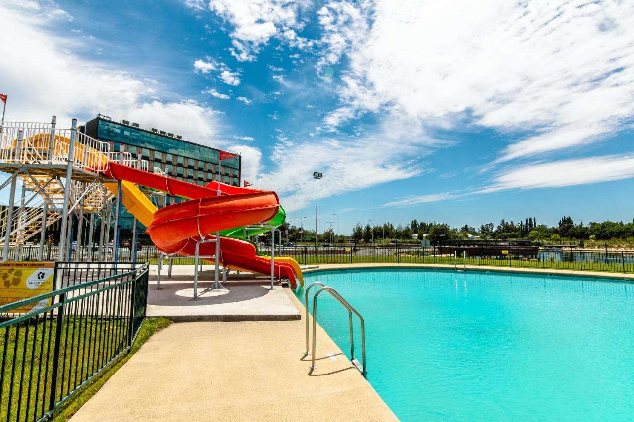 Mds Hotel Chillán Εξωτερικό φωτογραφία The swimming pool at the complex